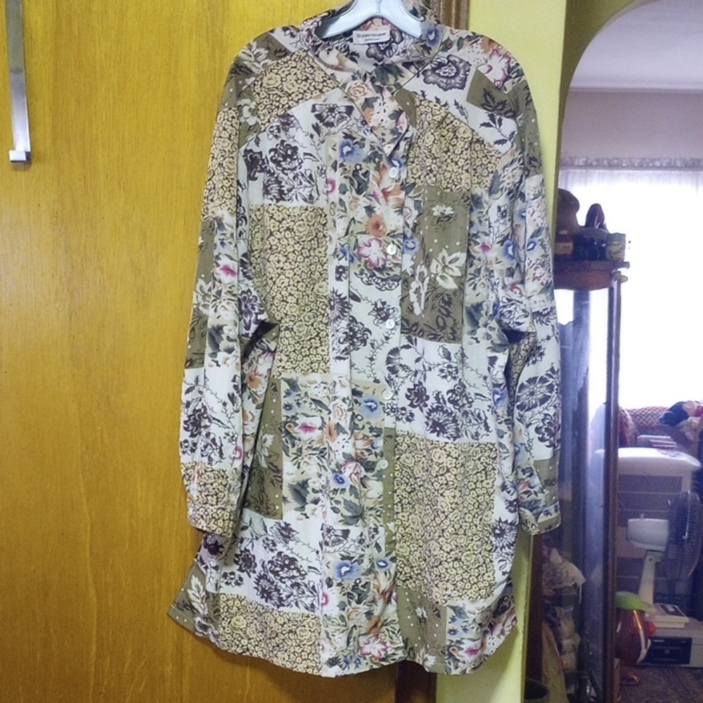 Brylane Woman Floral Button Down Blouse, Long Sleeves, Tan Brown Pink Blue, 3X?